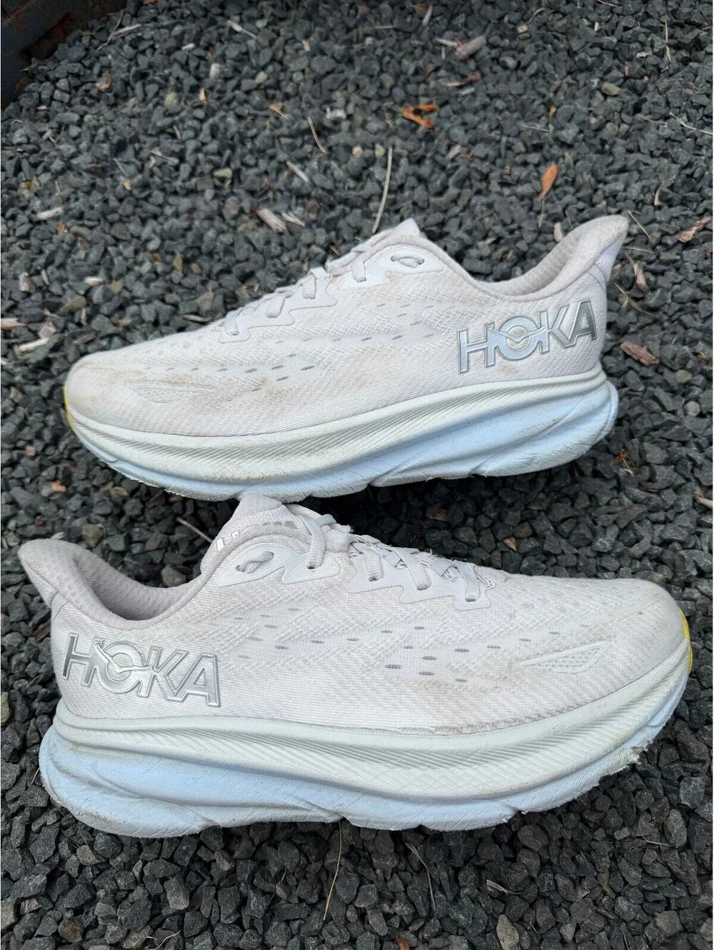 Hoka One Clifton 9 White Blue Size 9W 7.5M